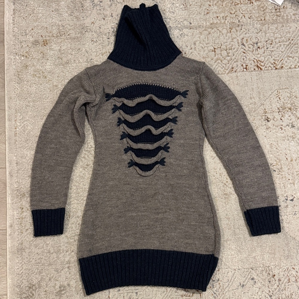 Stylish Gray and Black Women's Sweater
